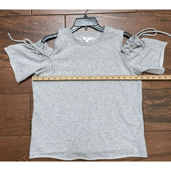 LC Lauren Conrad Womens Gray Cold Shoulder Pullover Top Knit Sweatshirt Size M - Picture 3 of 7